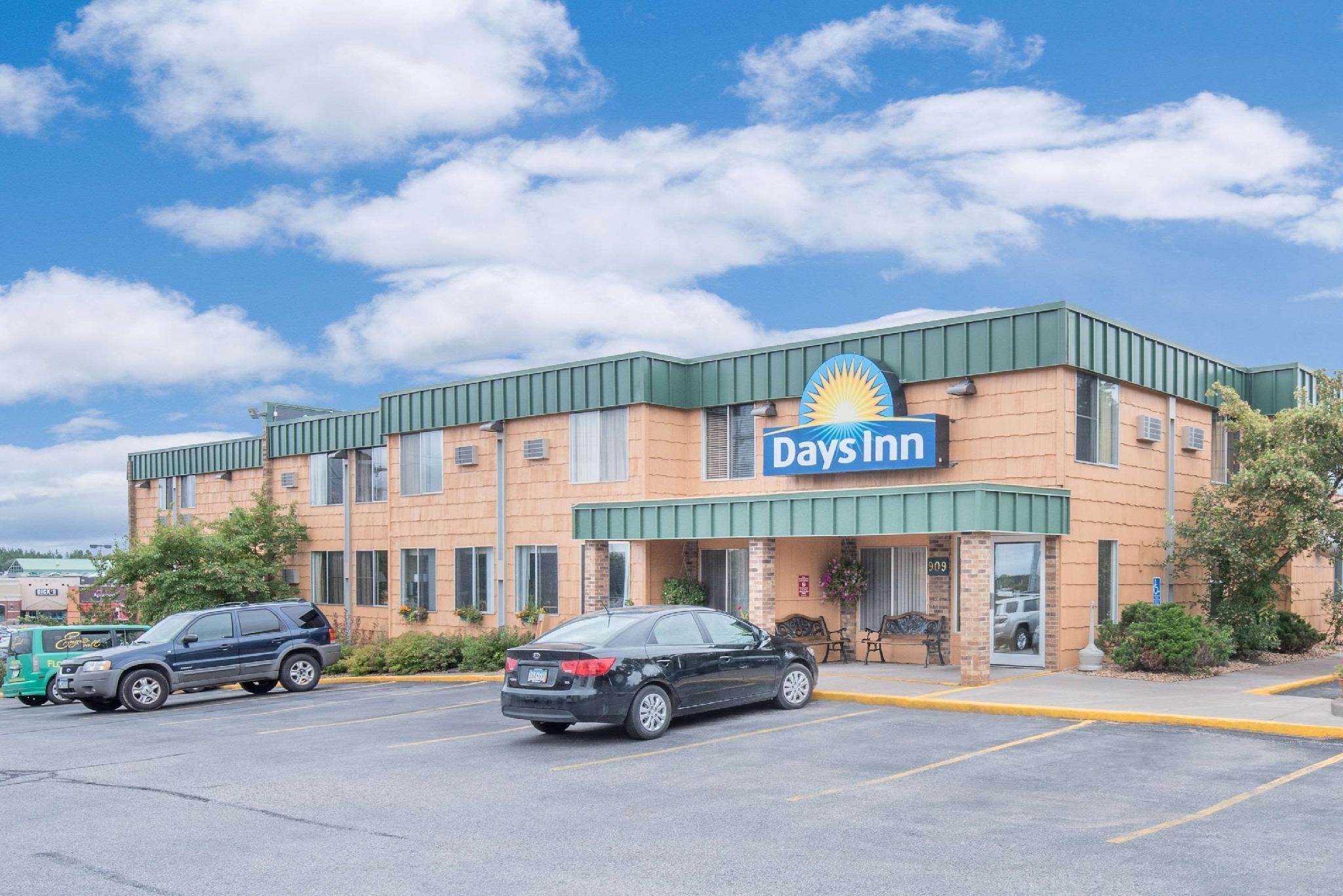 Days Inn & Suites By Wyndham Duluth By The Mall Extérieur photo